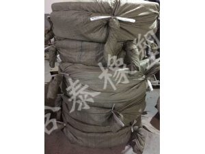 防溢裙板